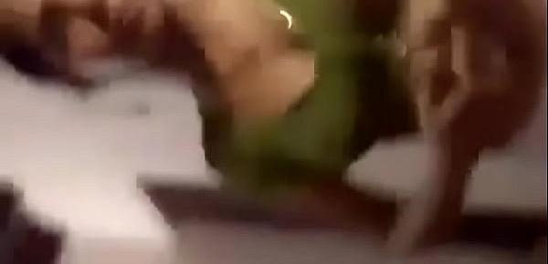 Indian nurse showing her asset to duty doctor - XVIDEOS com